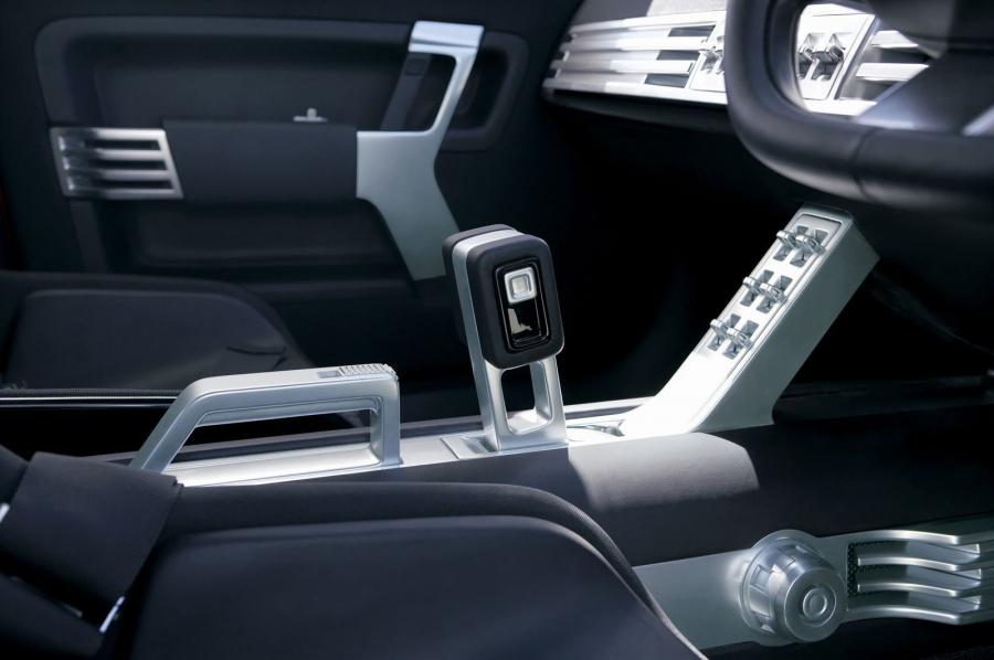  Mitsubishi Concept-X 2005 года  (фото 70 из 75)